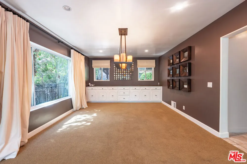 503 Greencraig Road Los Angeles, CA 90049