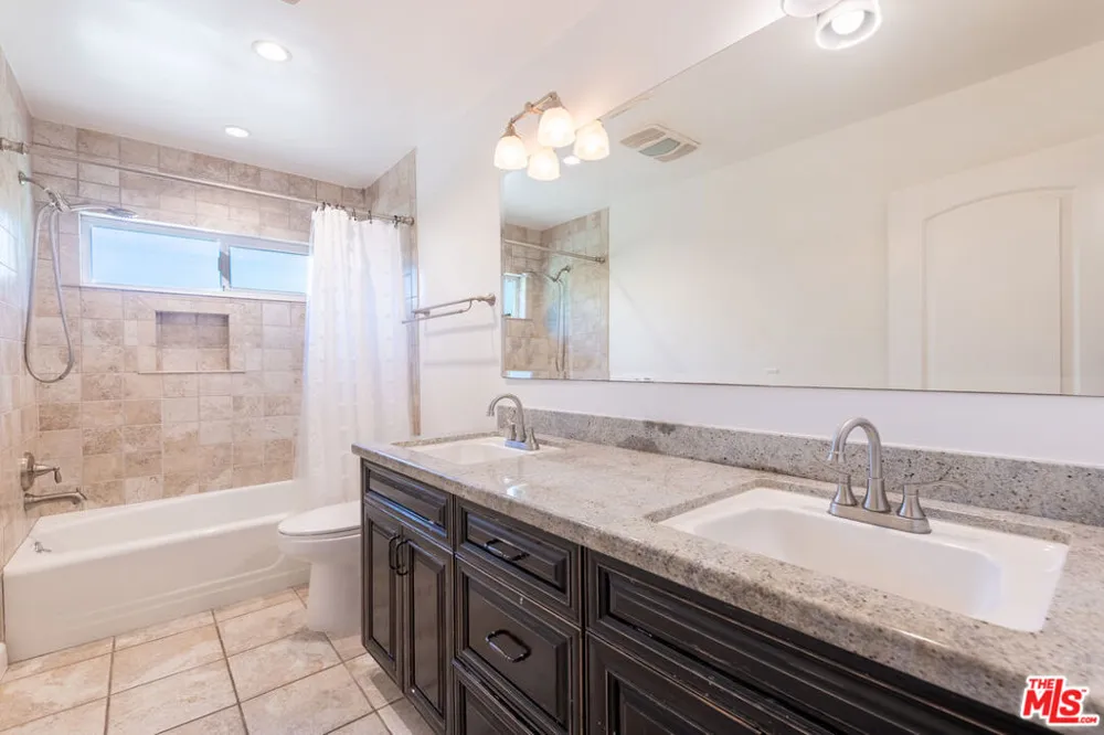 503 Greencraig Road Los Angeles, CA 90049