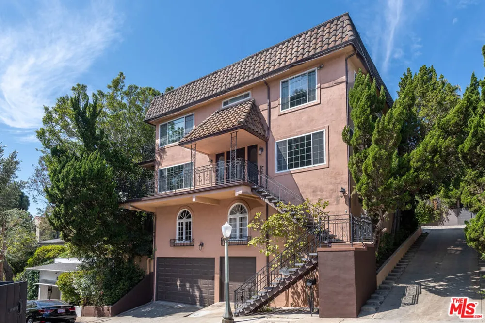 503 Greencraig Road Los Angeles, CA 90049