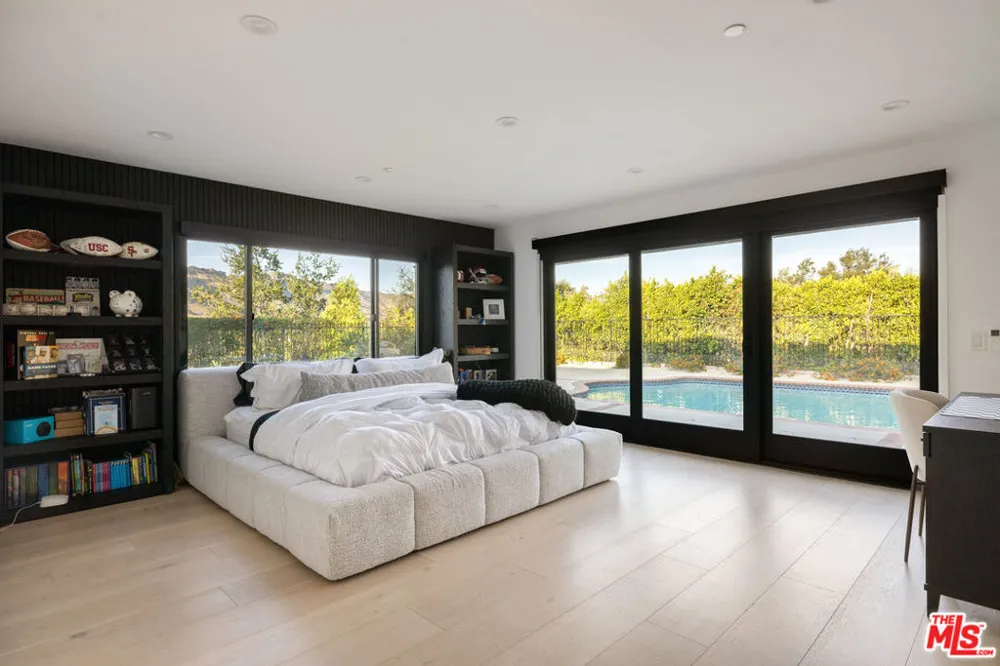 1396 Kingsboro Court Westlake Village, CA 91362