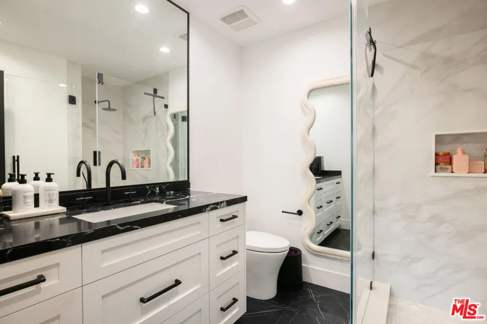1396 Kingsboro Court Westlake Village, CA 91362