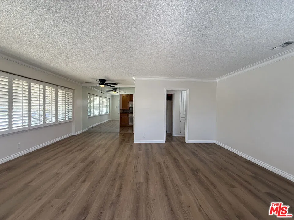 5908 S Fairfax Avenue Los Angeles, CA 90056