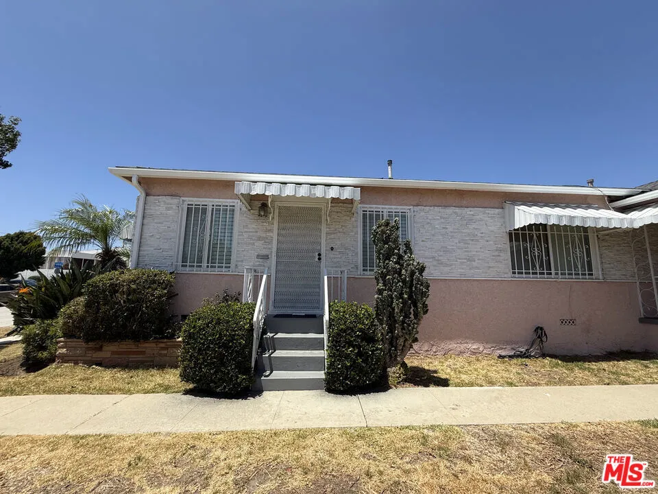 5908 S Fairfax Avenue Los Angeles, CA 90056