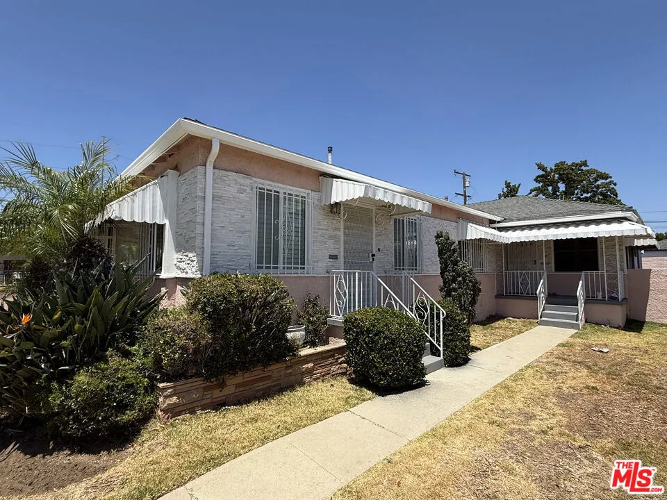 5908 S Fairfax Avenue Los Angeles, CA 90056