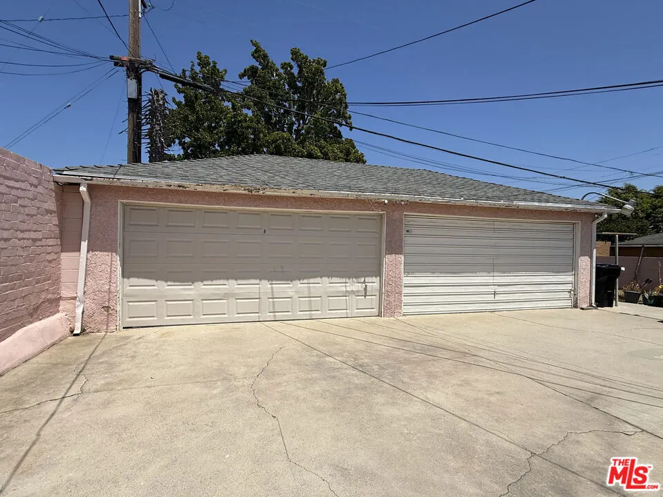 5908 S Fairfax Avenue Los Angeles, CA 90056