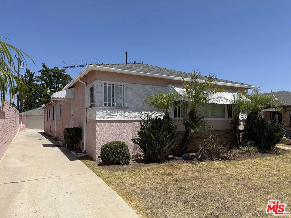 5908 S Fairfax Avenue Los Angeles, CA 90056