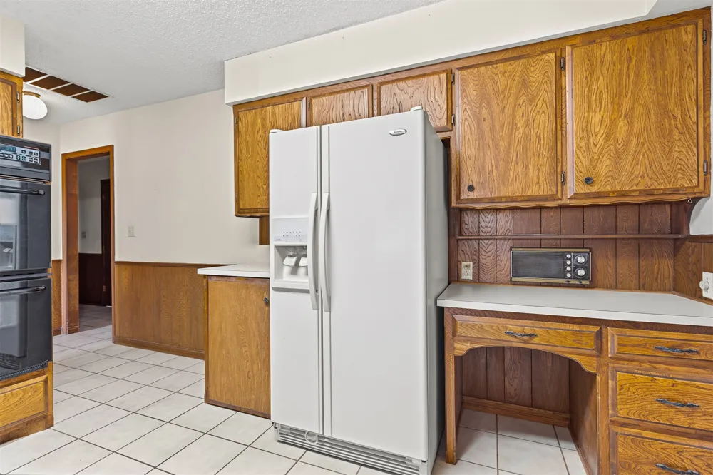 2011 W 1st Street Sulphur, OK 73086