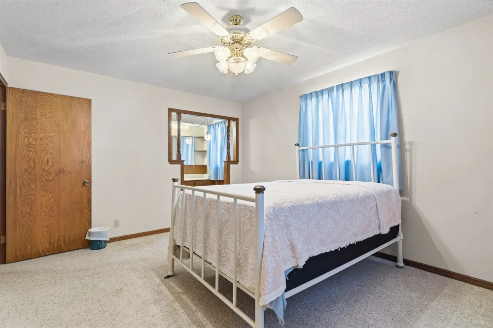 2011 W 1st Street Sulphur, OK 73086