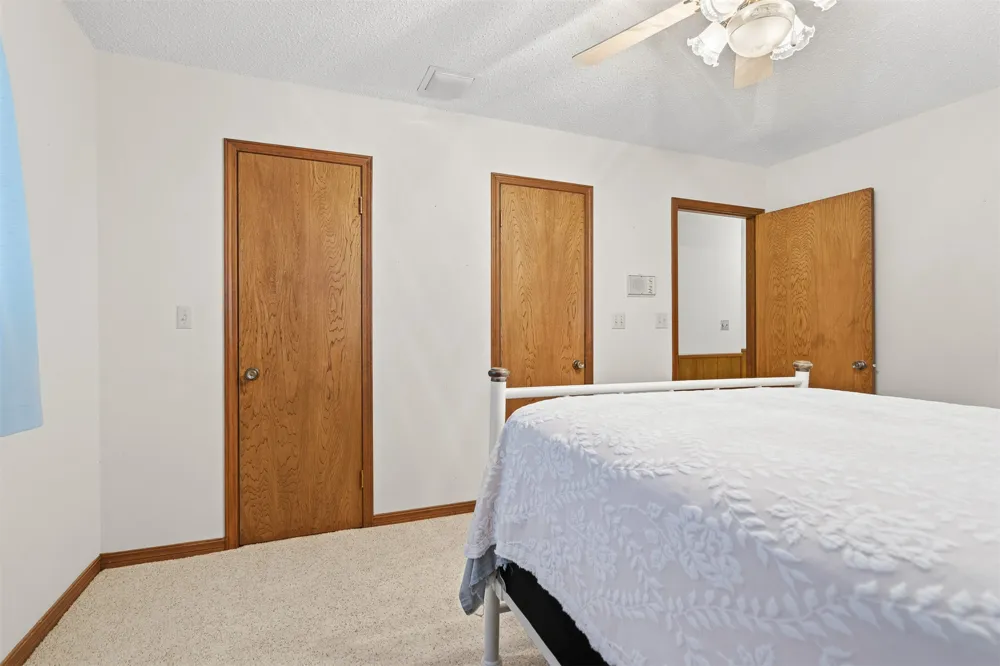 2011 W 1st Street Sulphur, OK 73086