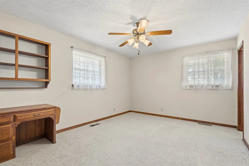 2011 W 1st Street Sulphur, OK 73086