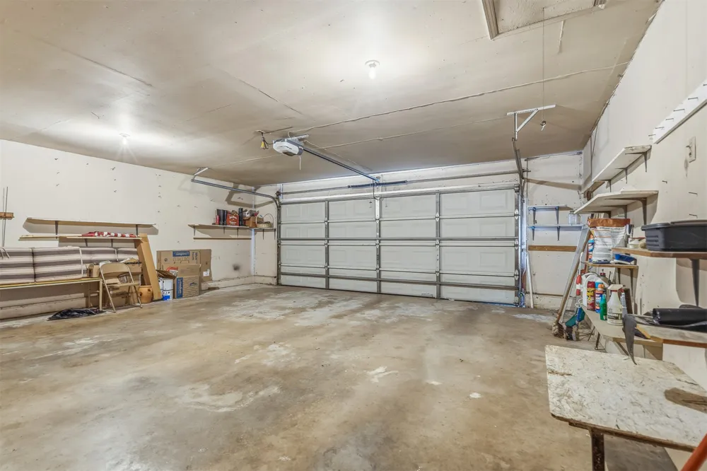 2011 W 1st Street Sulphur, OK 73086