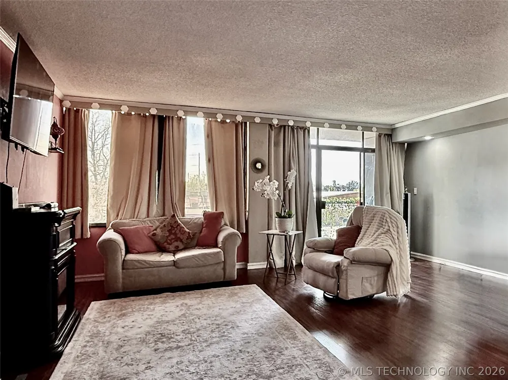 450 W 7th Street #207 Tulsa, OK 74119