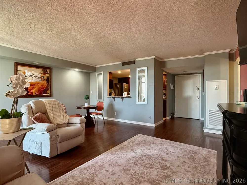450 W 7th Street #207 Tulsa, OK 74119