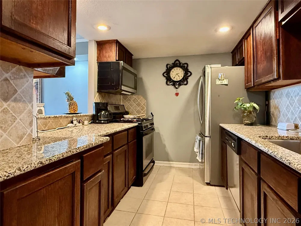 450 W 7th Street #207 Tulsa, OK 74119