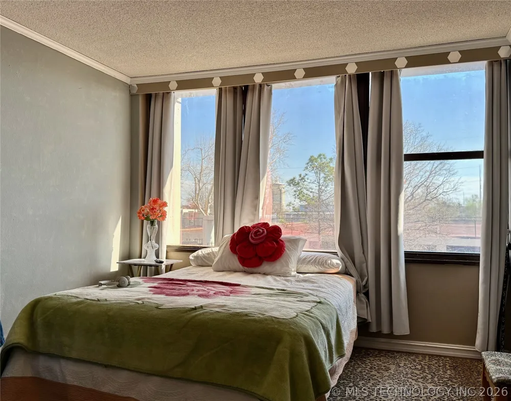450 W 7th Street #207 Tulsa, OK 74119