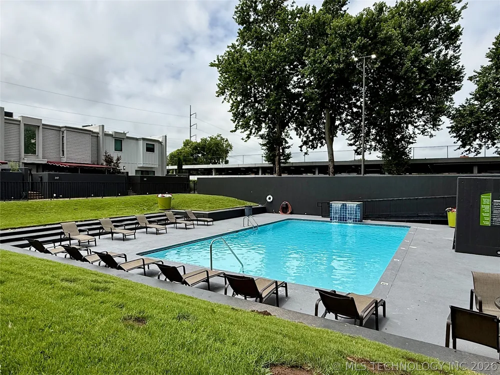 450 W 7th Street #207 Tulsa, OK 74119