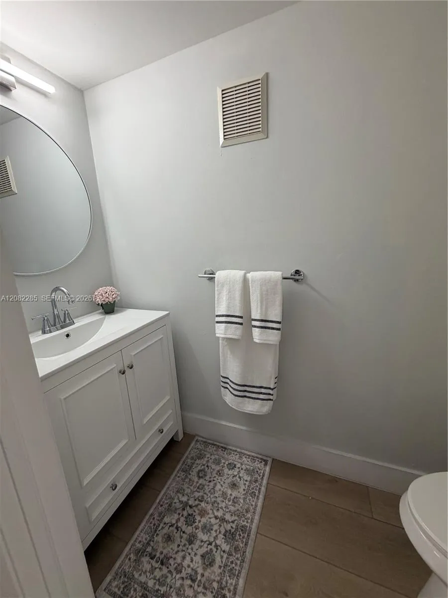 1246 NW 125th Ter Sunrise, FL 33323