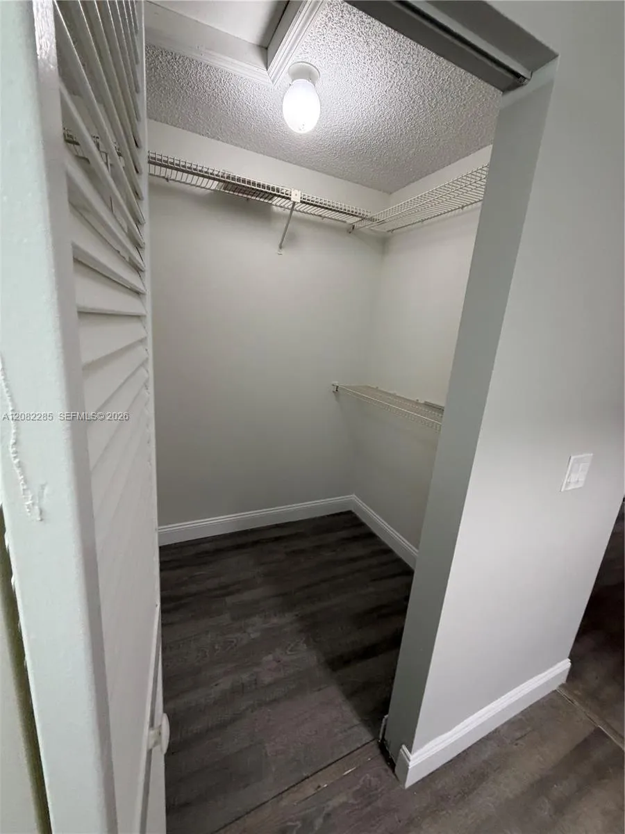 1246 NW 125th Ter Sunrise, FL 33323