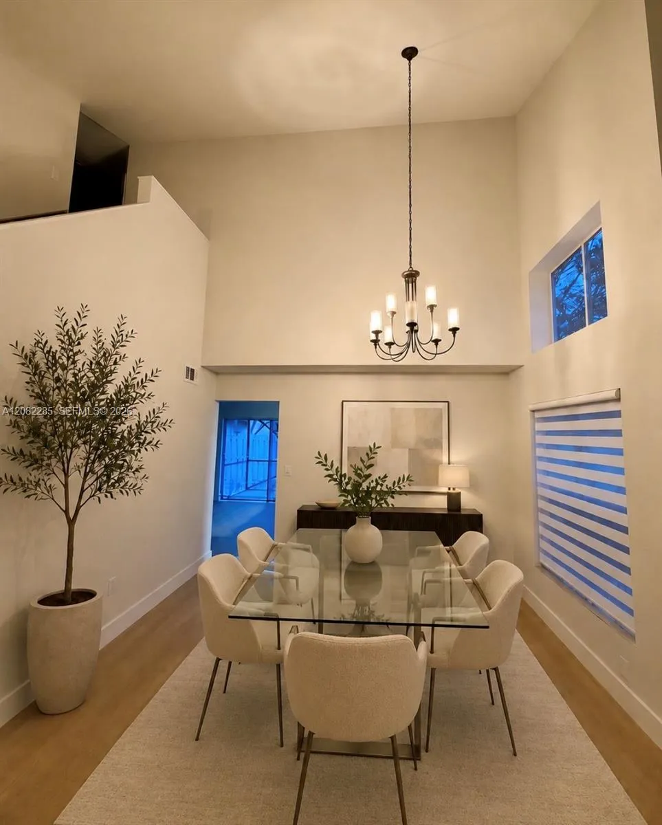 1246 NW 125th Ter Sunrise, FL 33323