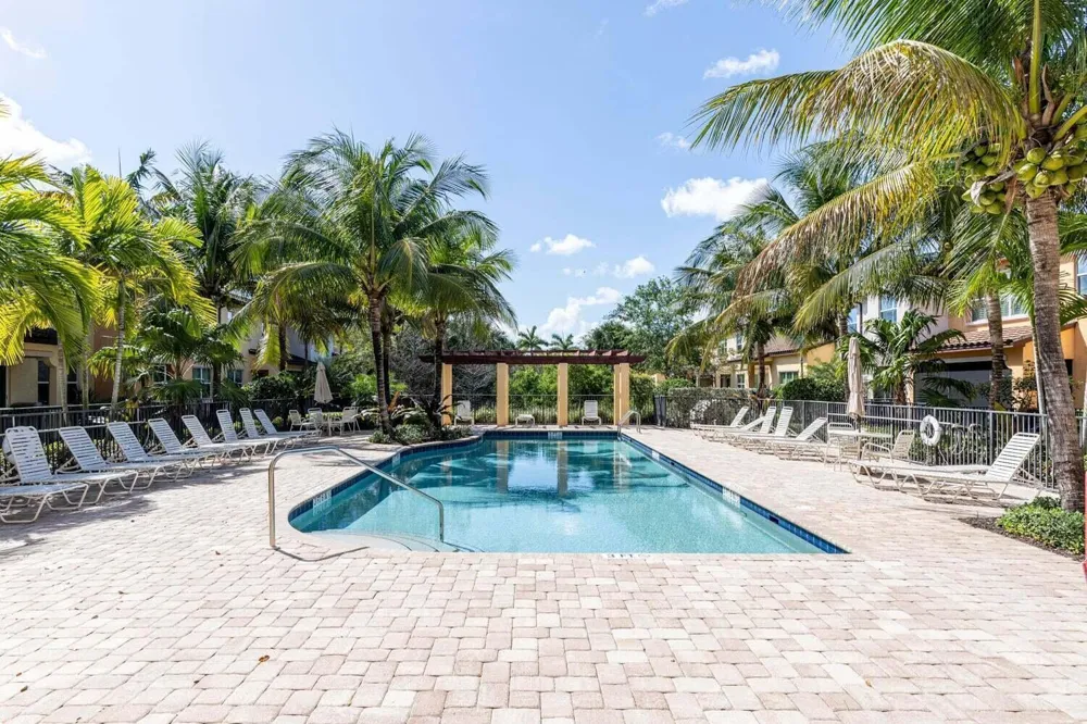 4628 MEDITERRANEAN CIRCLE Palm Beach Gardens, FL 33418