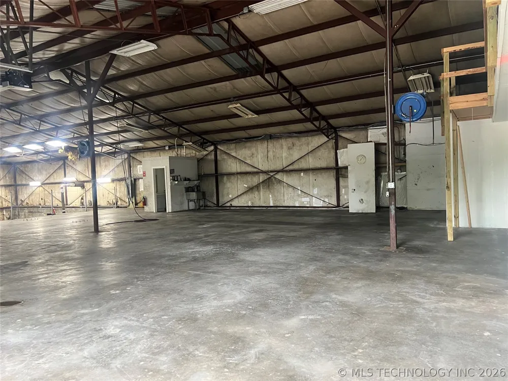 3637 State Highway 51B Highway Porter, OK 74454