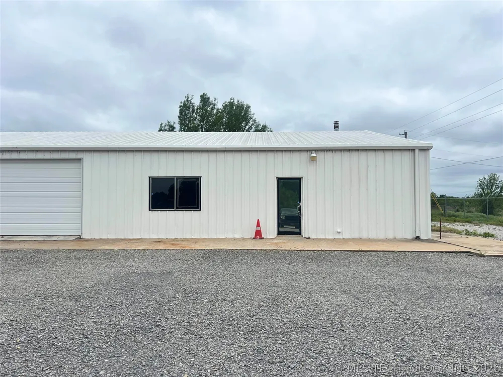 3637 State Highway 51B Highway Porter, OK 74454