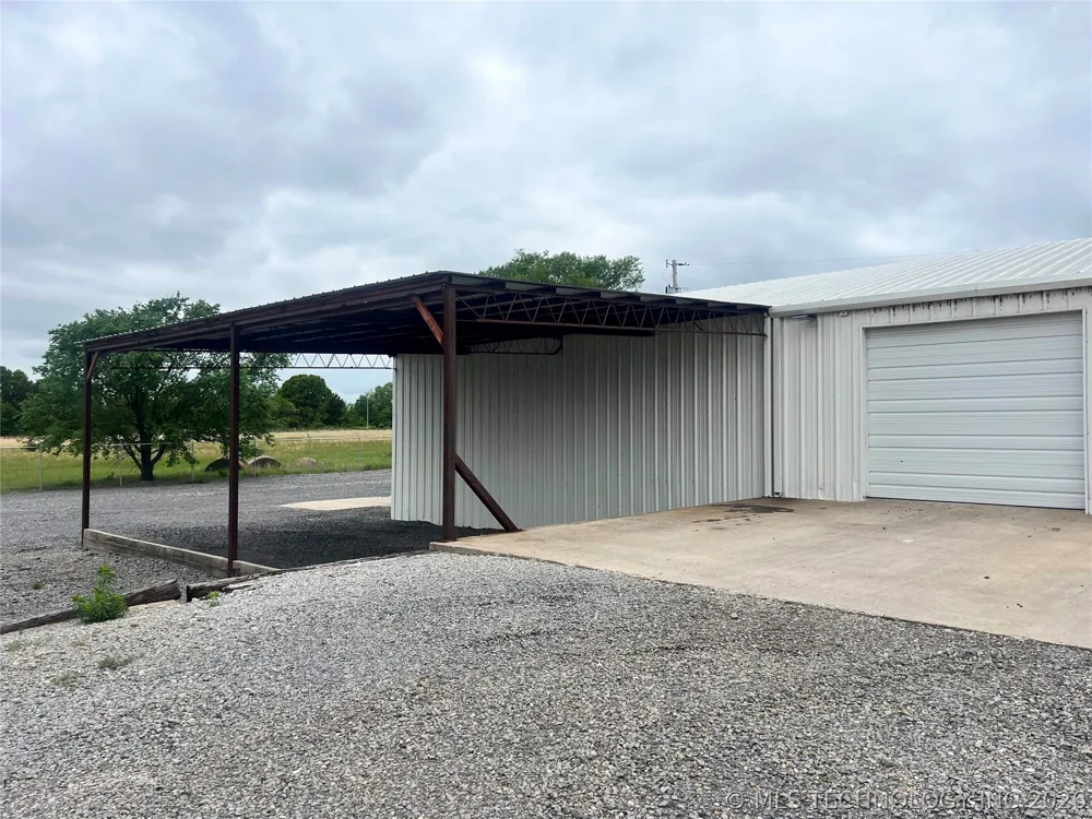 3637 State Highway 51B Highway Porter, OK 74454