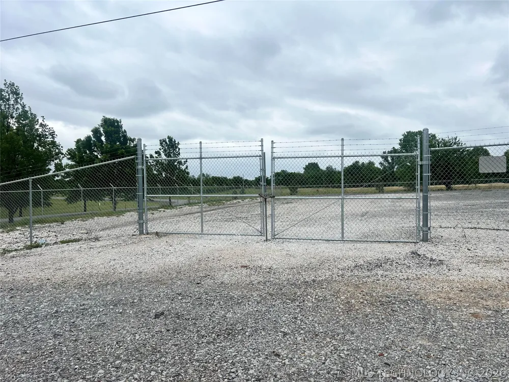3637 State Highway 51B Highway Porter, OK 74454