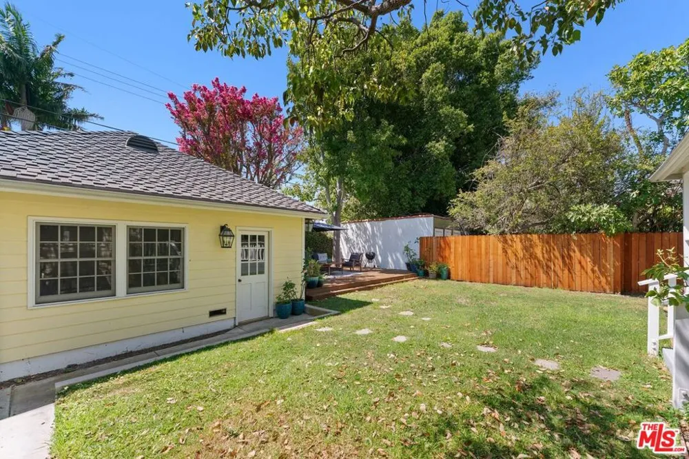2055 Kelton Avenue Los Angeles, CA 90025