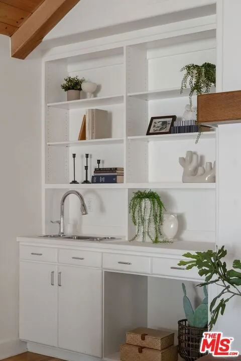 2055 Kelton Avenue Los Angeles, CA 90025