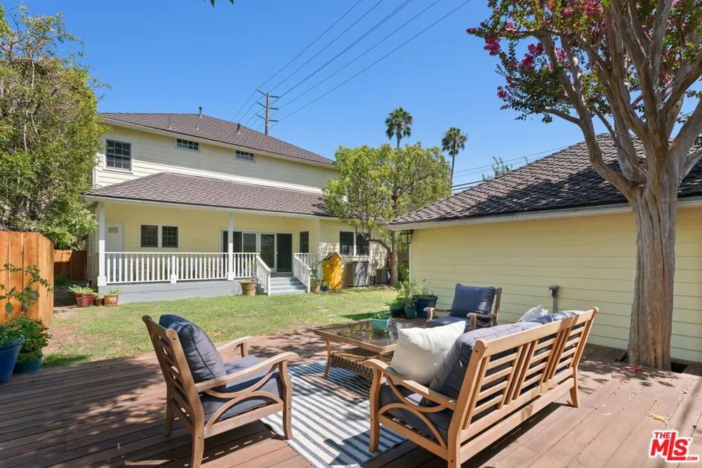 2055 Kelton Avenue Los Angeles, CA 90025
