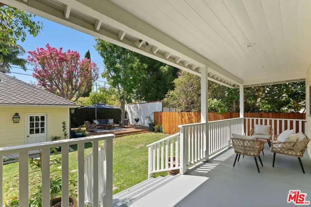2055 Kelton Avenue Los Angeles, CA 90025