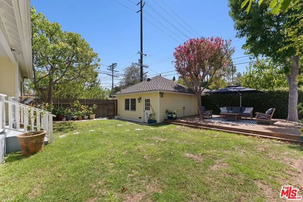 2055 Kelton Avenue Los Angeles, CA 90025