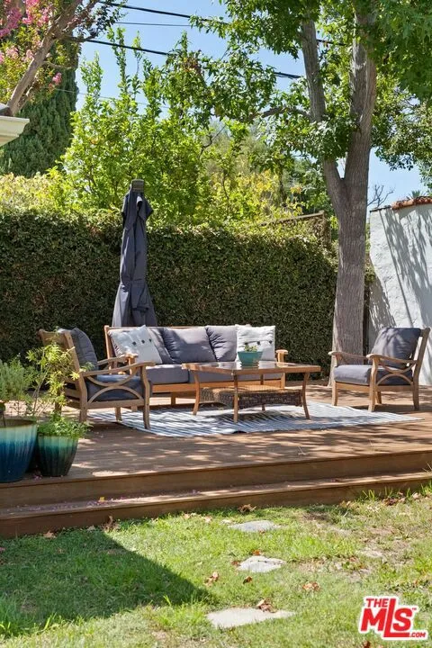 2055 Kelton Avenue Los Angeles, CA 90025