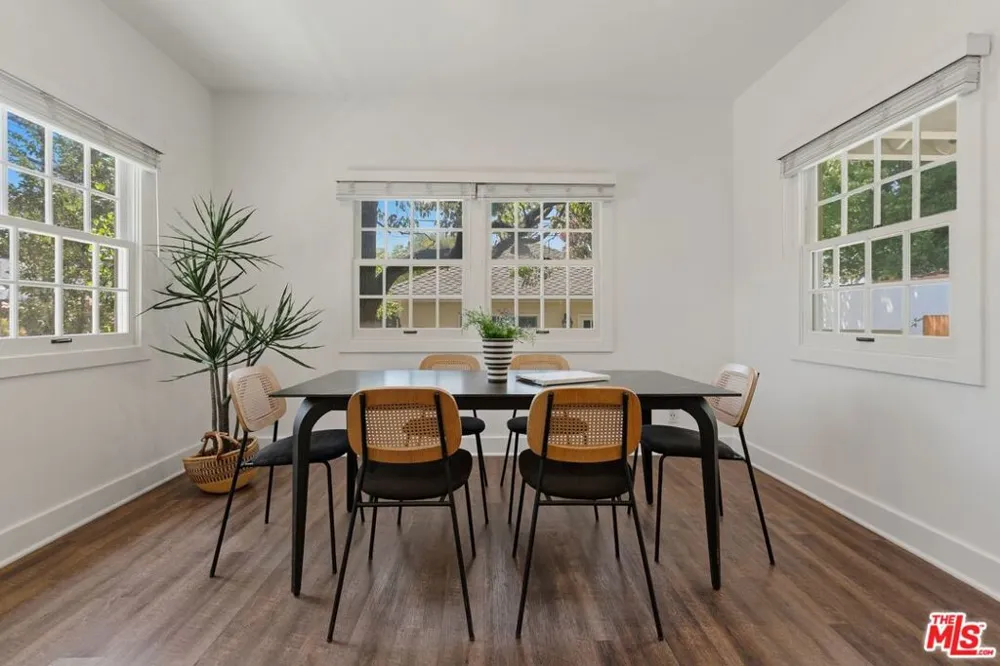2055 Kelton Avenue Los Angeles, CA 90025
