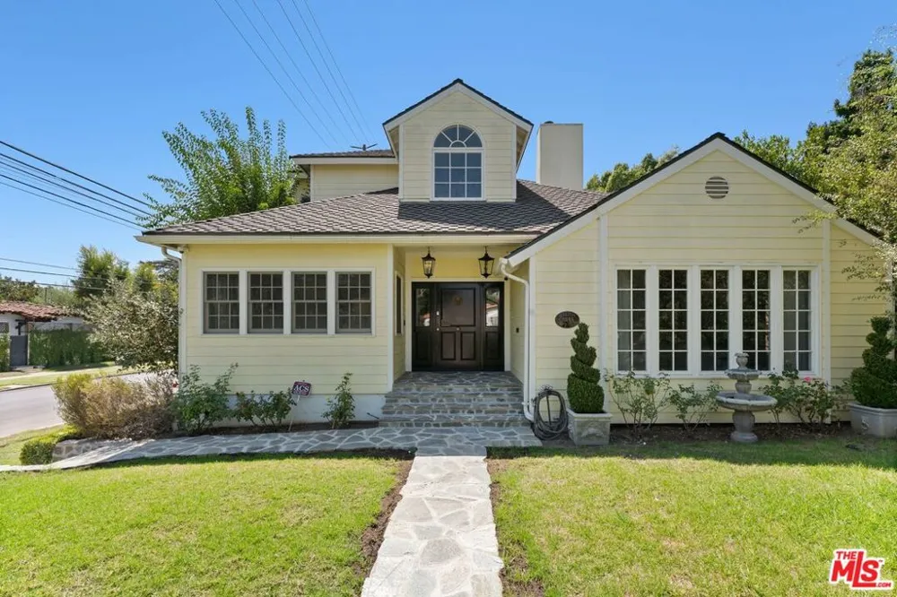 2055 Kelton Avenue Los Angeles, CA 90025