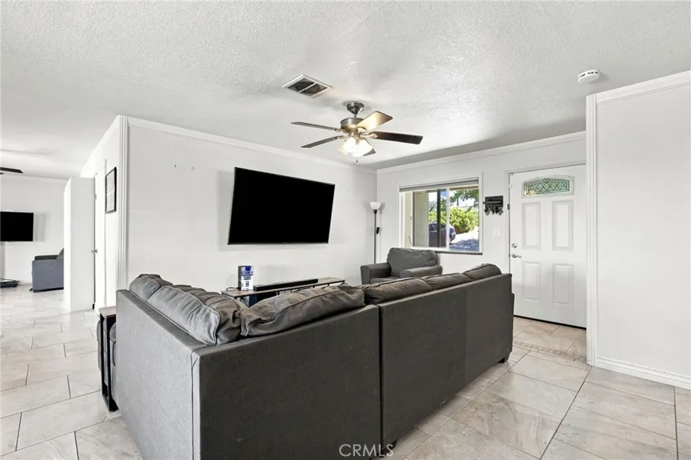 15906 Heatherdale Victorville, CA 92394