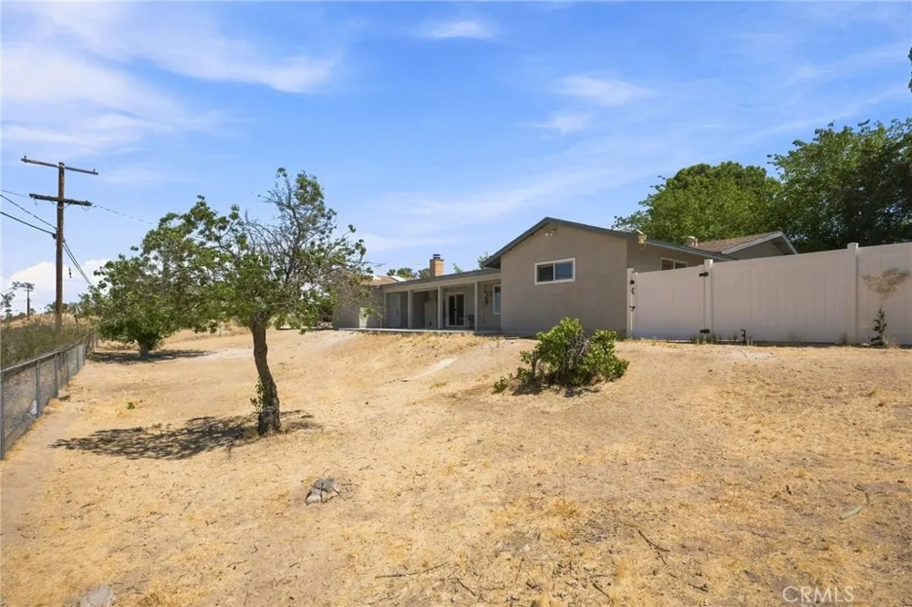 15906 Heatherdale Victorville, CA 92394