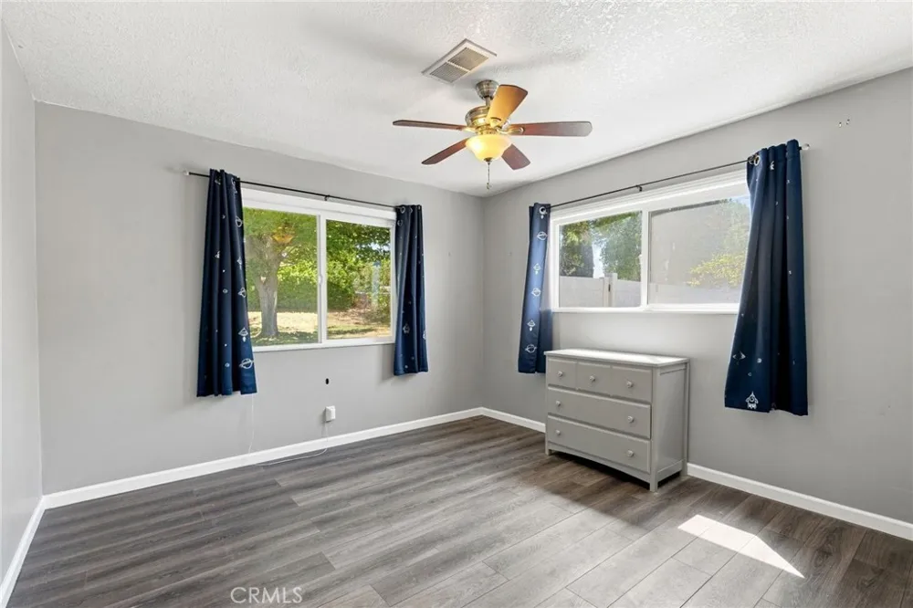 15906 Heatherdale Victorville, CA 92394