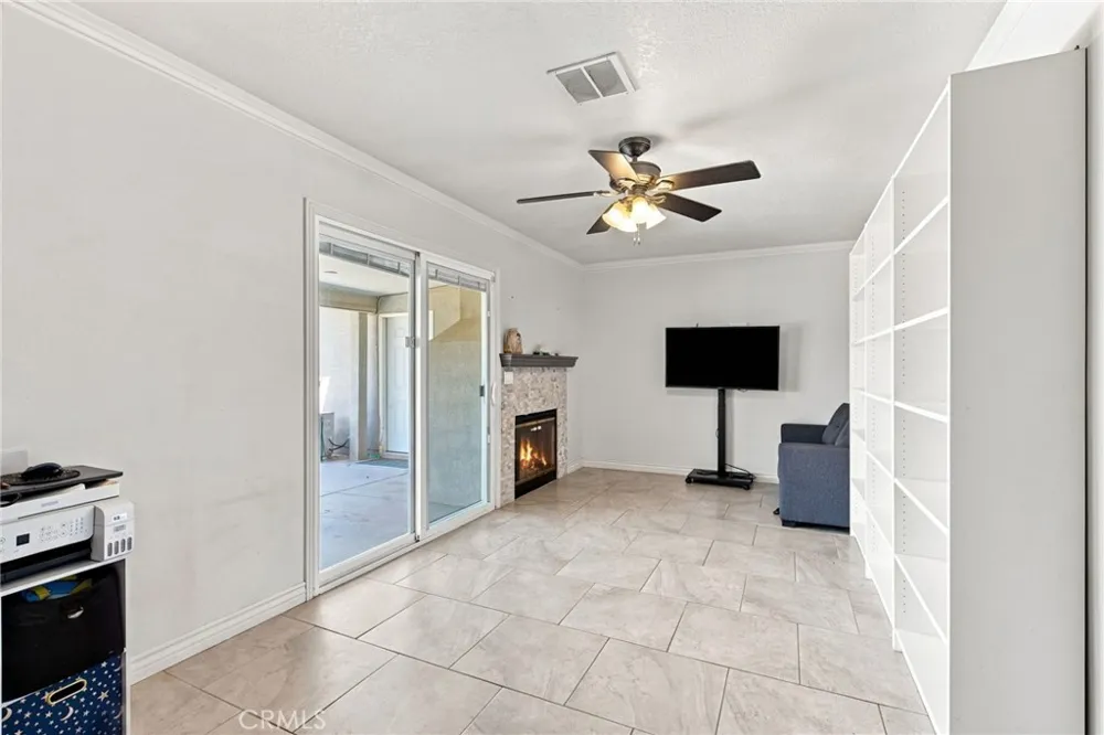 15906 Heatherdale Victorville, CA 92394