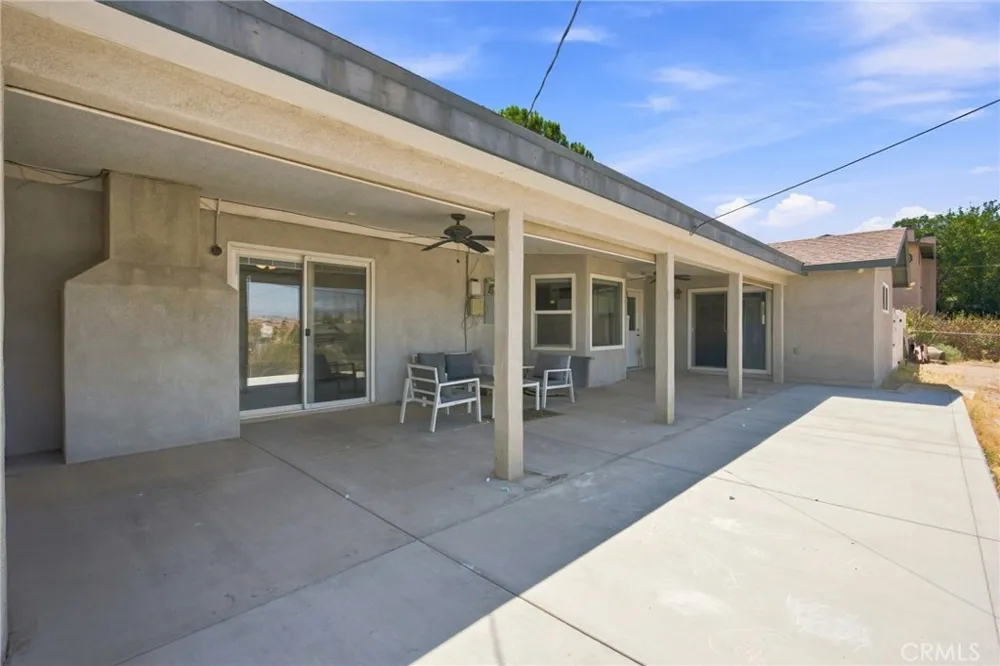 15906 Heatherdale Victorville, CA 92394