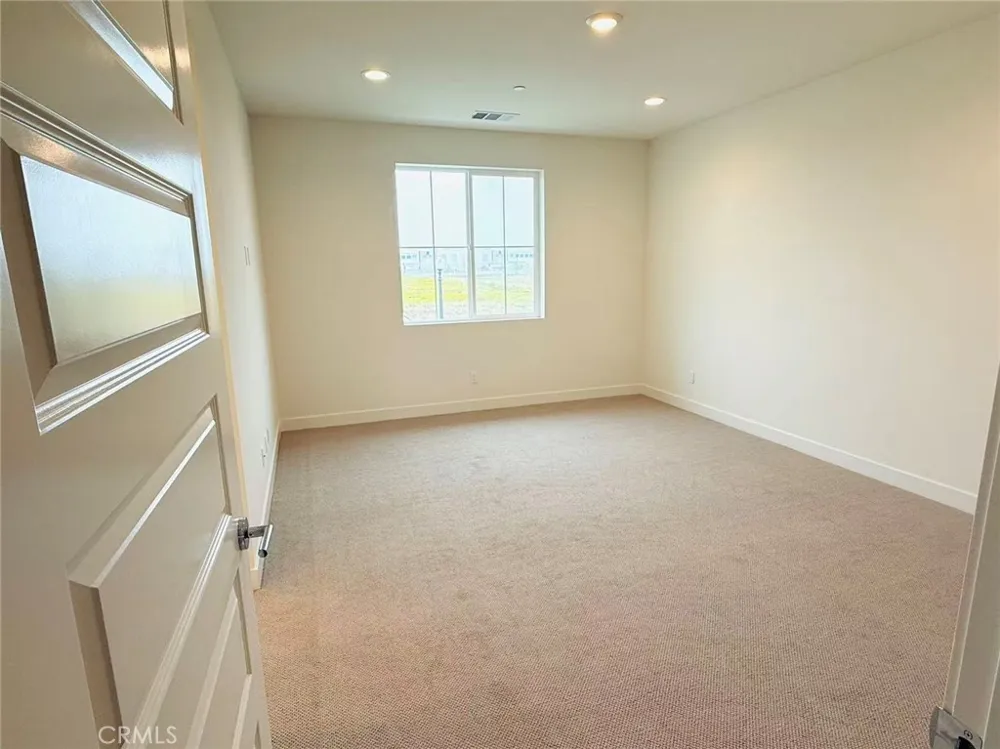 4016 E Lily Paseo #121 Ontario, CA 91761