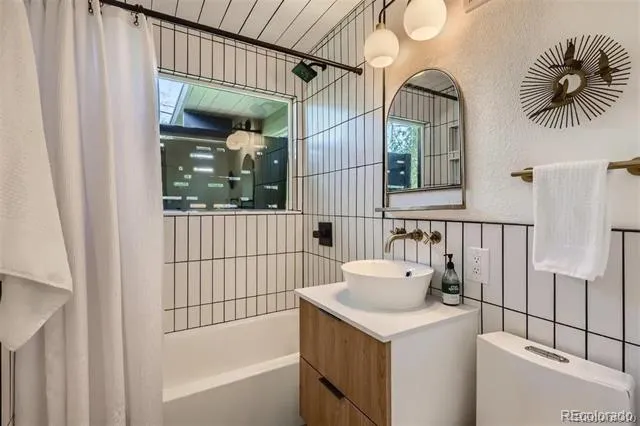 1401 E Dartmouth Avenue Englewood, CO 80113