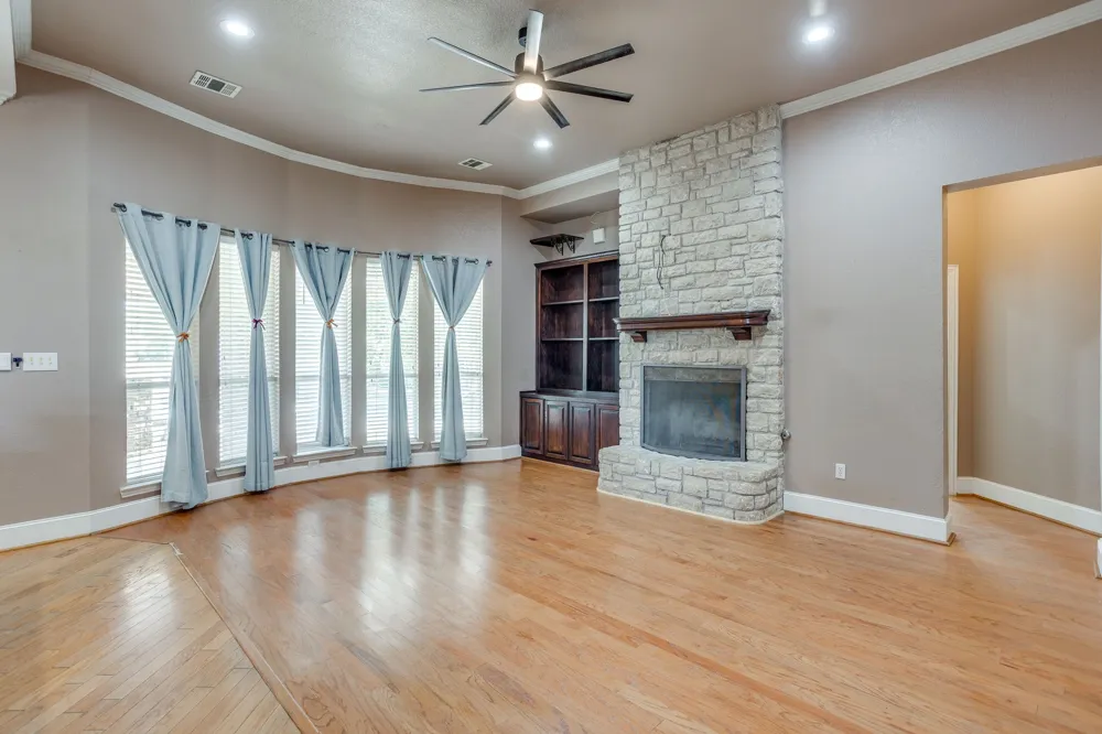170 S Bear Creek Lane Cresson, TX 76035