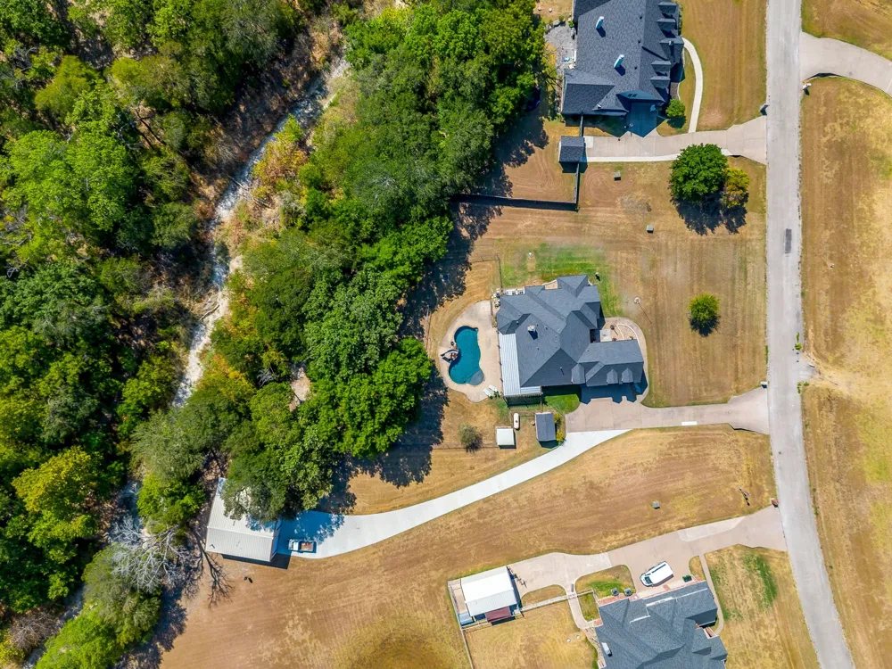 170 S Bear Creek Lane Cresson, TX 76035