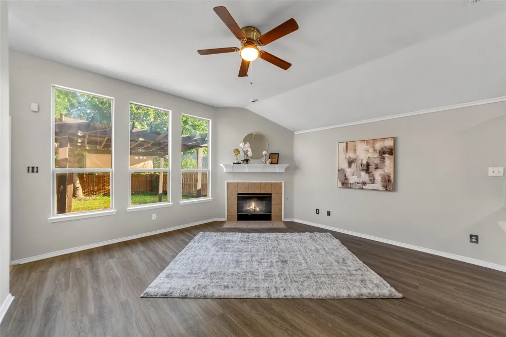 5813 Blue Spruce Lane McKinney, TX 75070