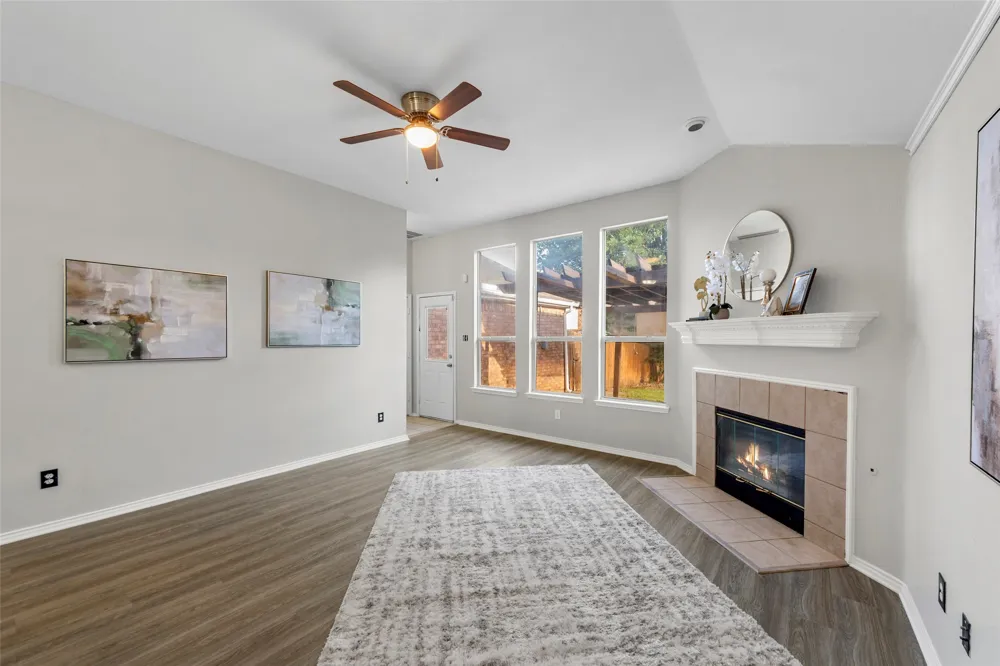 5813 Blue Spruce Lane McKinney, TX 75070