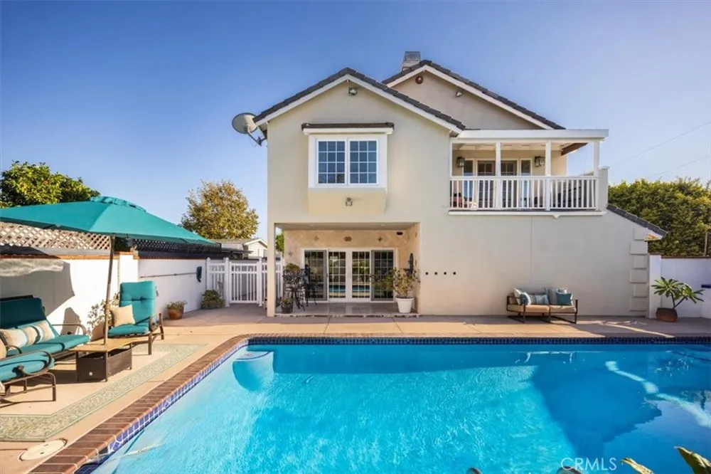 14272 Livingston Tustin, CA 92780