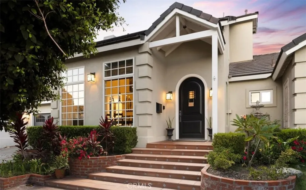 14272 Livingston Tustin, CA 92780