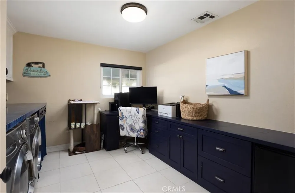 14272 Livingston Tustin, CA 92780